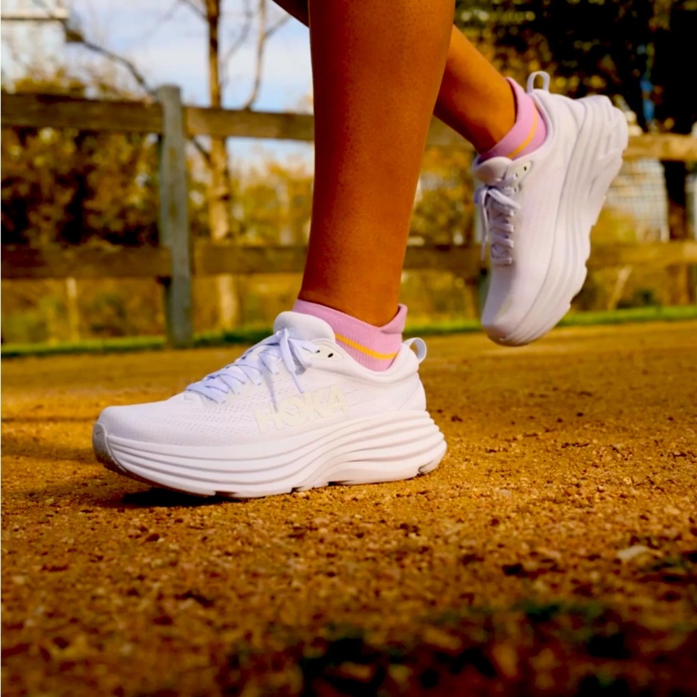 Hoka Bondi 8 Sneakers